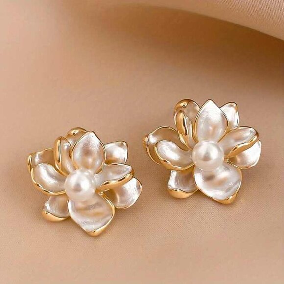 Cute Floral Faux Pearl Korean Style Enamel Fashion Flower Studs Earrings set - Picture 2 of 5